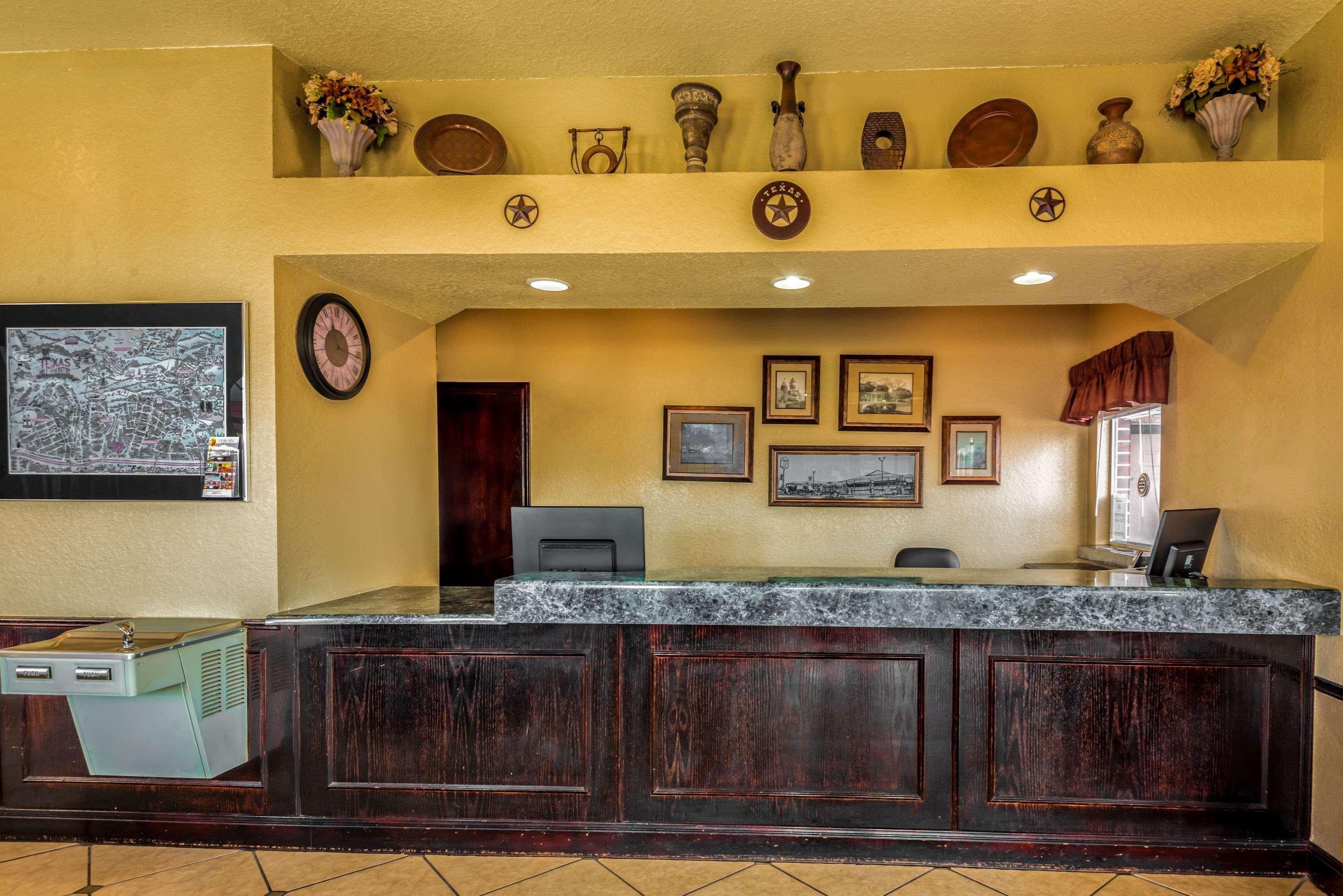 Hill Country Inn & Suites - New Braunfels, Gruene Exterior foto